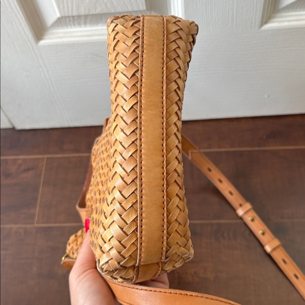 Madewell The Small Transport Crossbody: Woven Leather Edition - Picture 10 of 12